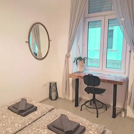 Par Par Apartment